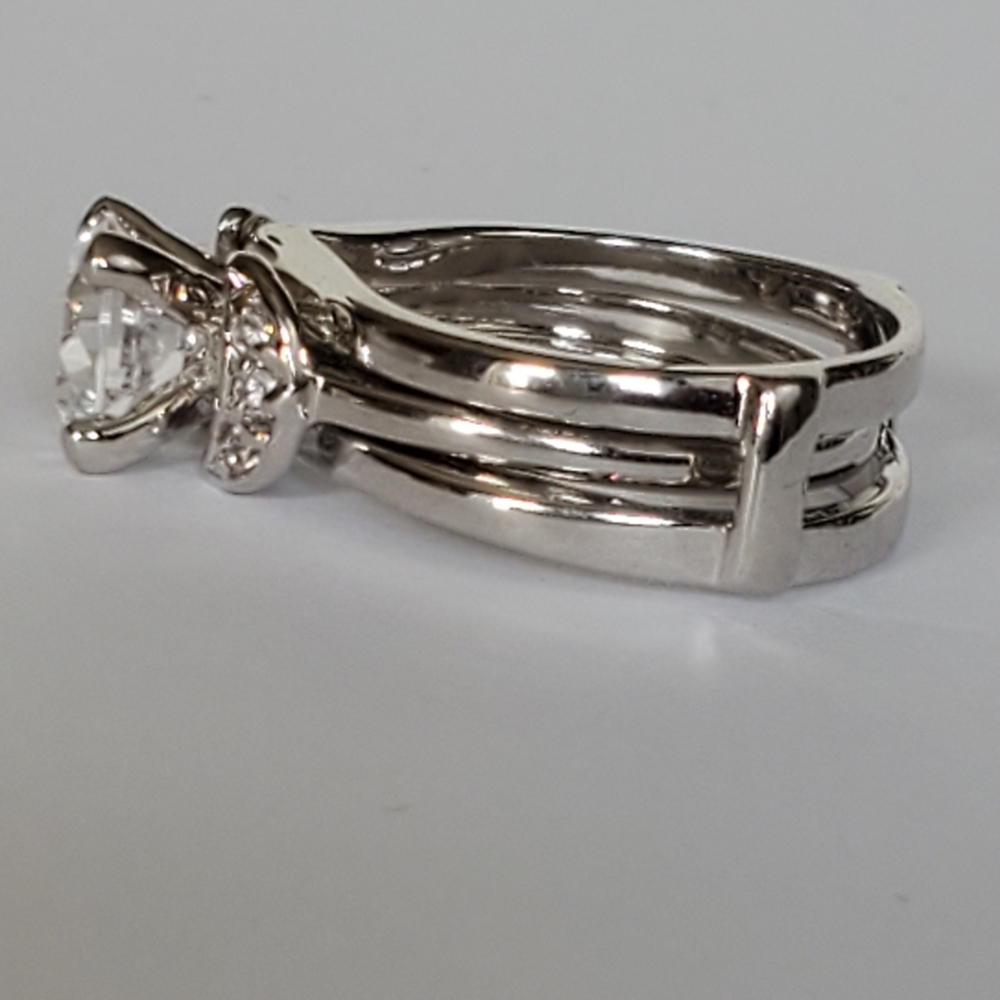 Silver Plated Wedding Band Ring Set Size 5 Cubic Zirconia 1.5 CWT * - Picture 9 of 10